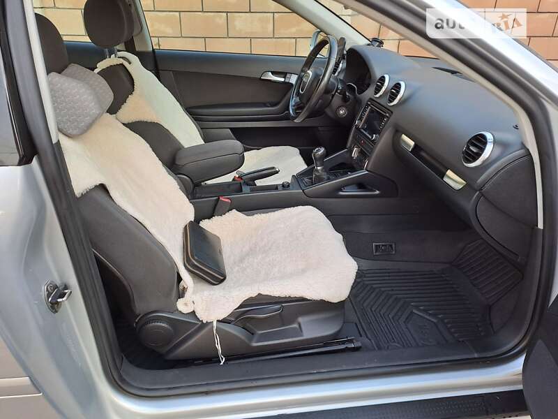 Хэтчбек Audi A3 2011 в Измаиле
