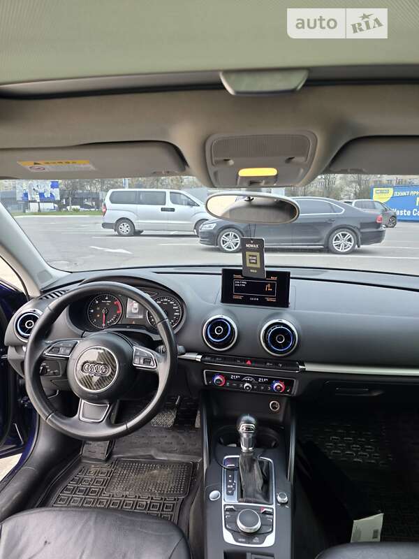 Седан Audi A3 2013 в Львове