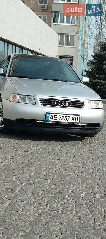 Хэтчбек Audi A3 1998 в Днепре