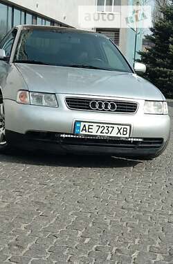 Хетчбек Audi A3 1998 в Дніпрі