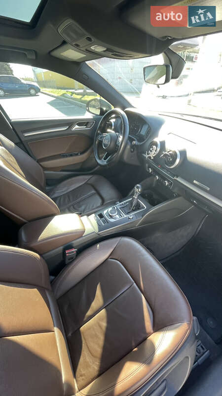 Седан Audi A3 2016 в Запорожье