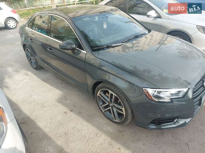 Седан Audi A3 2019 в Запорожье