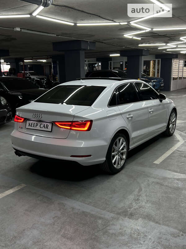 Седан Audi A3 2014 в Одессе