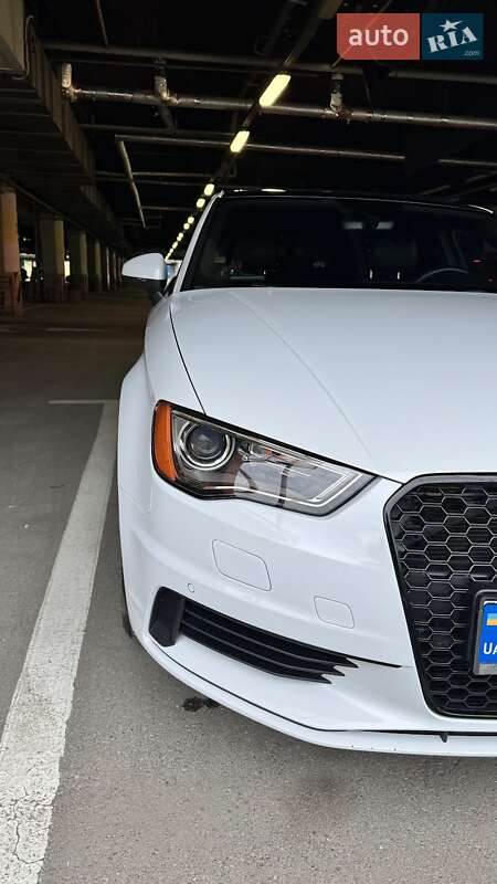 Седан Audi A3 2016 в Львове