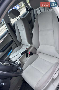 Хэтчбек Audi A3 2006 в 