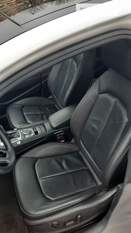 Седан Audi A3 2019 в Ровно