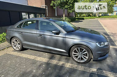 Седан Audi A3 2013 в Івано-Франківську