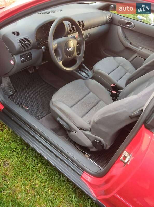 Хетчбек Audi A3 1998 в Сарнах фото 9 Хетчбек Audi A3 1998 в Сарнах