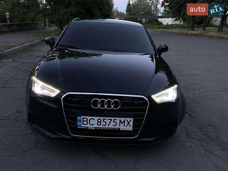 Седан Audi A3 2015 в Кривом Роге