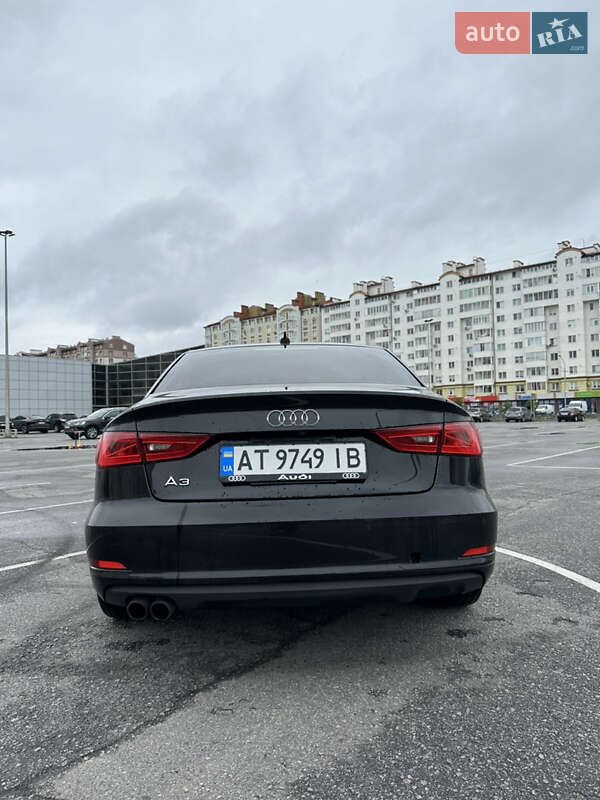 Седан Audi A3 2015 в Ивано-Франковске