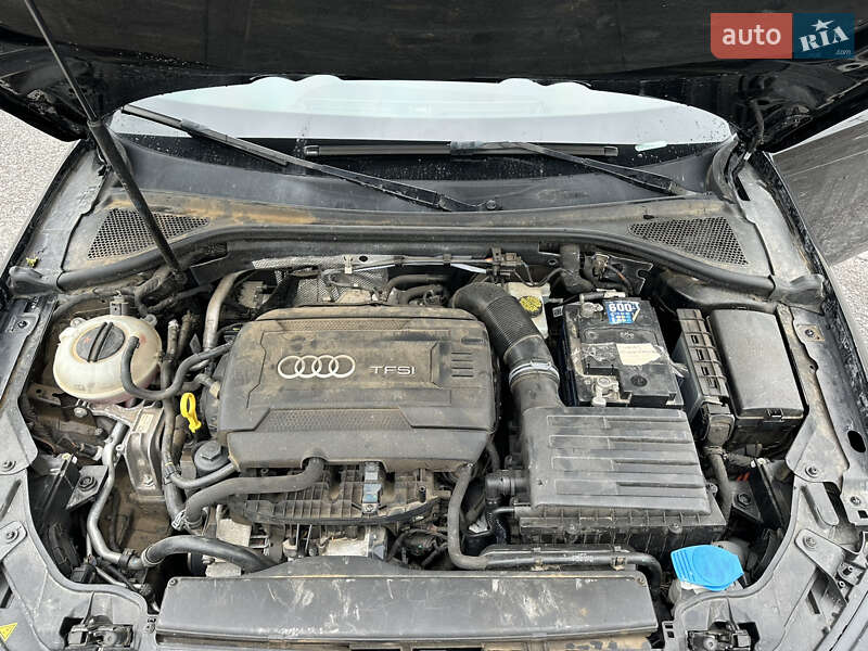 Седан Audi A3 2015 в Ивано-Франковске