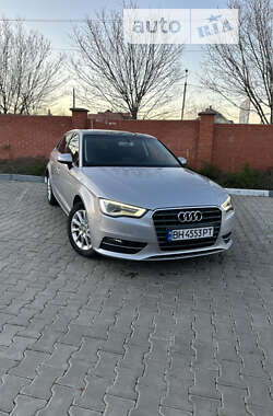 Хетчбек Audi A3 2015 в Одесі