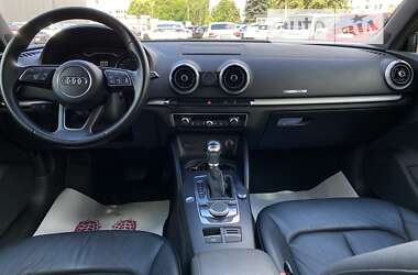 Хэтчбек Audi A3 2016 в Львове