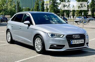 Хэтчбек Audi A3 2016 в Киеве