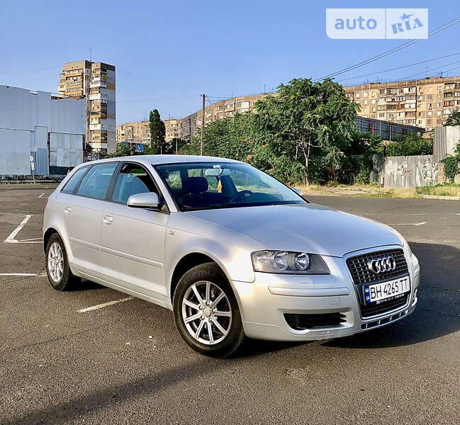 Хетчбек Audi A3 2005 в 
