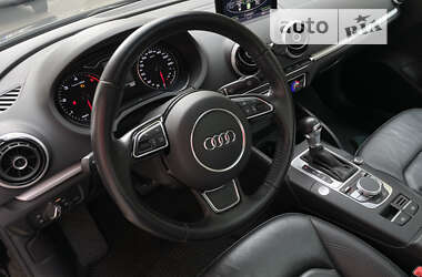 Седан Audi A3 2015 в Киеве