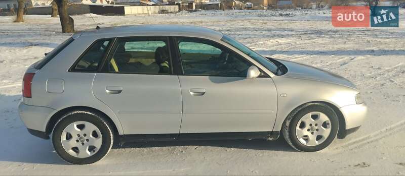 Хетчбек Audi A3 2001 в Добровеличківці