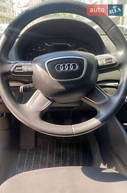 Хэтчбек Audi A3 2013 в 