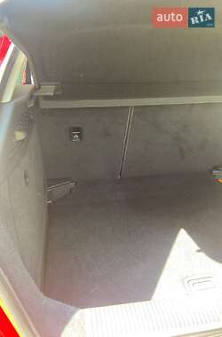 Хэтчбек Audi A3 2013 в 