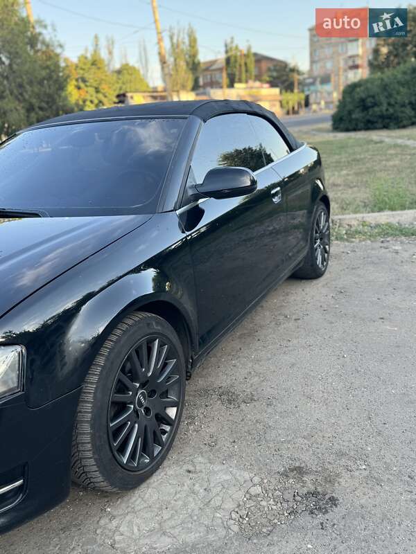 Кабриолет Audi A3 2011 в Кривом Роге