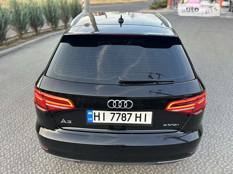 Хэтчбек Audi A3 2017 в Полтаве