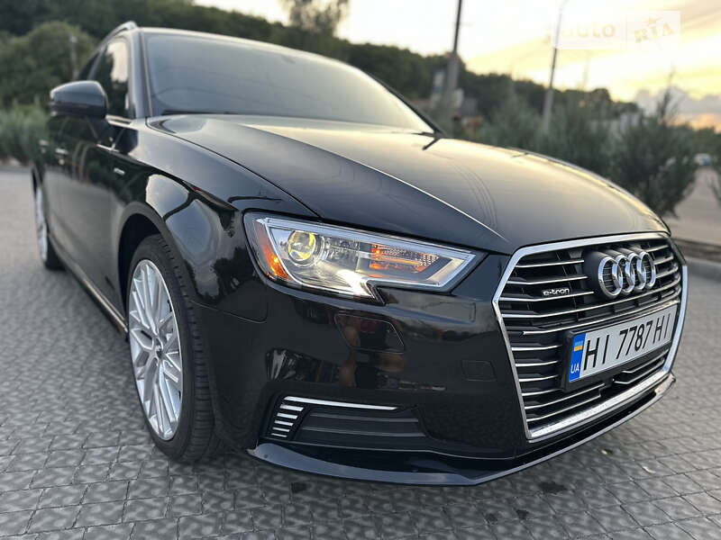 Хэтчбек Audi A3 2017 в Полтаве