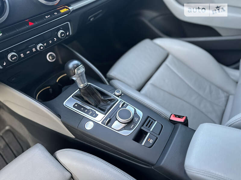 Хэтчбек Audi A3 2017 в Полтаве