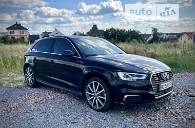 Хетчбек Audi A3 2016 в Львові