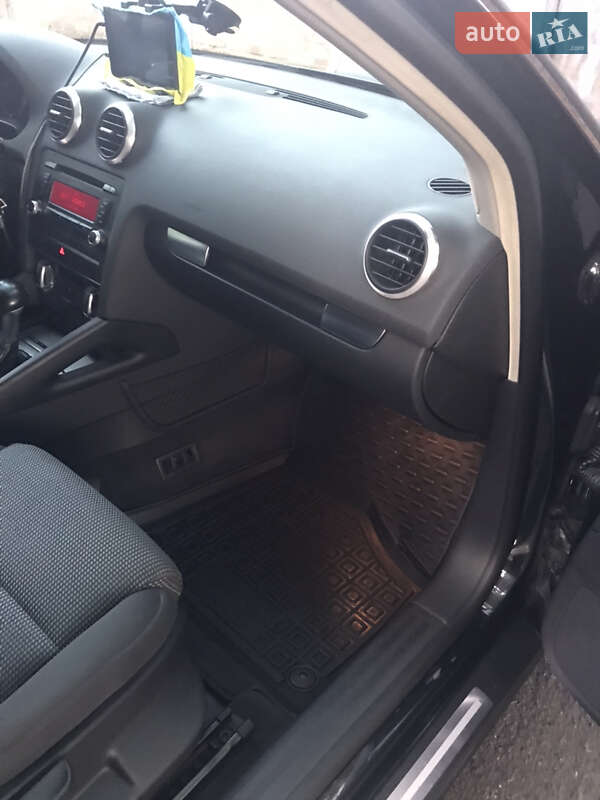 Хетчбек Audi A3 2010 в Карлівці фото 16 Хетчбек Audi A3 2010 в Карлівці