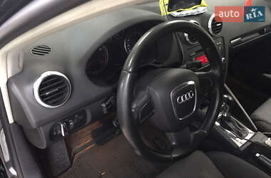 Хэтчбек Audi A3 2010 в Карловке