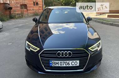 Хэтчбек Audi A3 2017 в Киеве