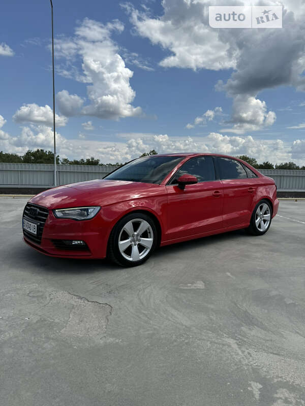 Седан Audi A3 2013 в Полтаві