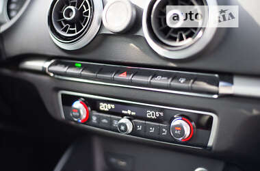 Хэтчбек Audi A3 2016 в 