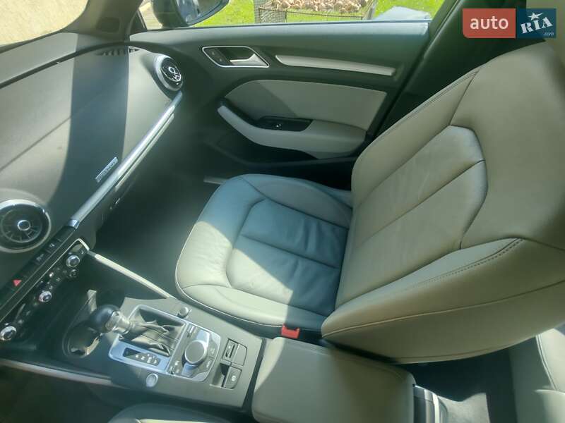 Хэтчбек Audi A3 2017 в Львове