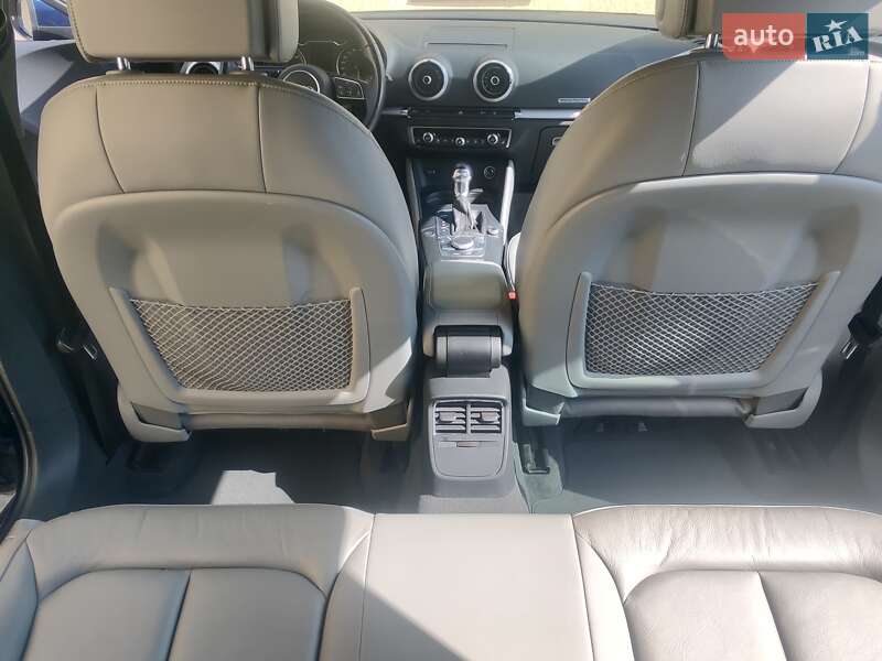 Хэтчбек Audi A3 2017 в Львове