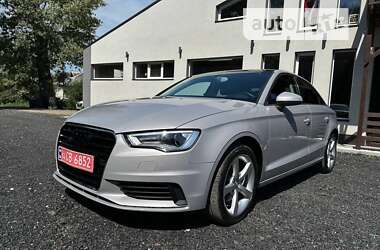 Седан Audi A3 2015 в Львове