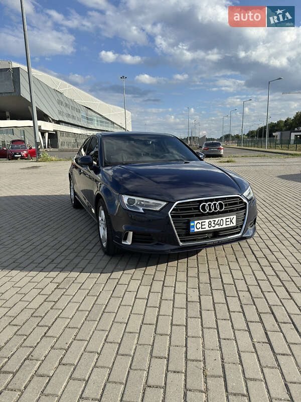 Седан Audi A3 2017 в 