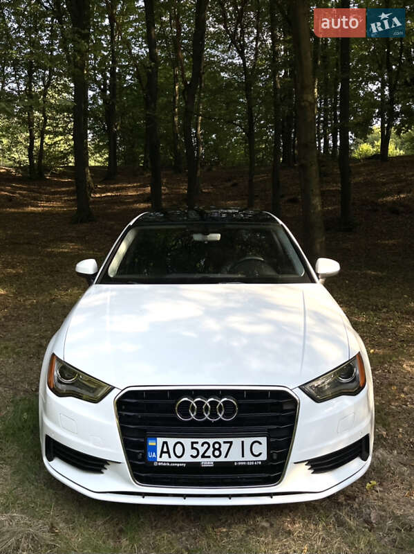 Седан Audi A3 2016 в Виноградове