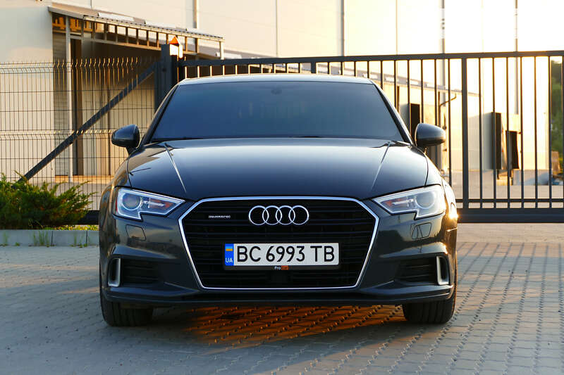 Седан Audi A3 2016 в Львове