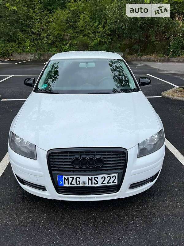 Хетчбек Audi A3 2007 в 
