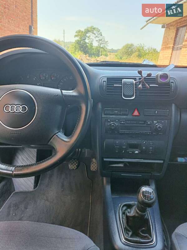 Хетчбек Audi A3 2001 в Тернополі