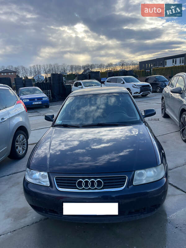 Хэтчбек Audi A3 2000 в Львове