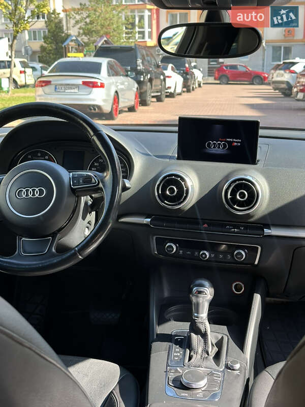 Седан Audi A3 2014 в Киеве