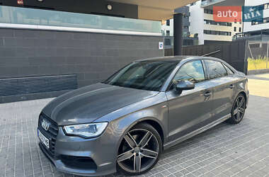 Седан Audi A3 2015 в Киеве