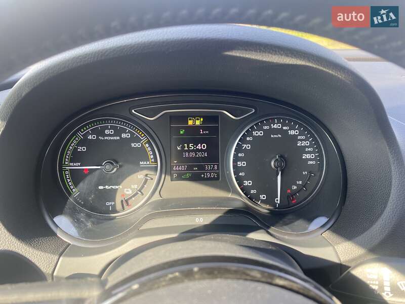 Хэтчбек Audi A3 2015 в Мукачево