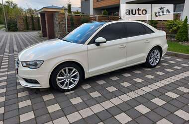 Седан Audi A3 2014 в Стрые