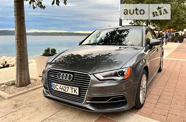 Хэтчбек Audi A3 2015 в Львове