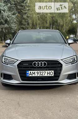 Седан Audi A3 2019 в Киеве