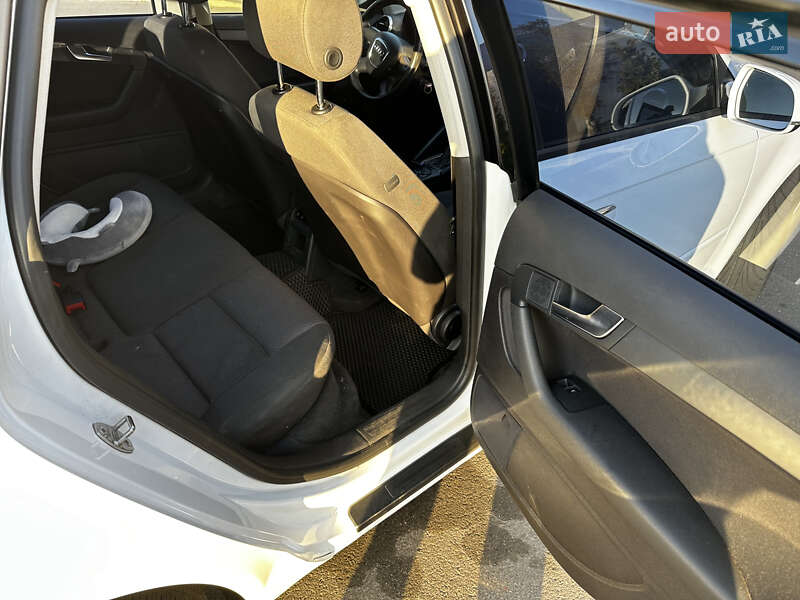 Хэтчбек Audi A3 2012 в Белой Церкви