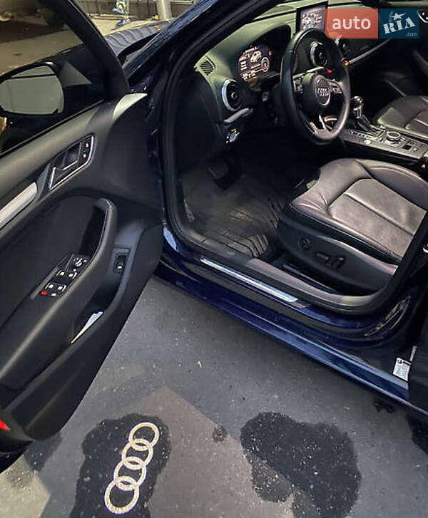 Седан Audi A3 2018 в Львове